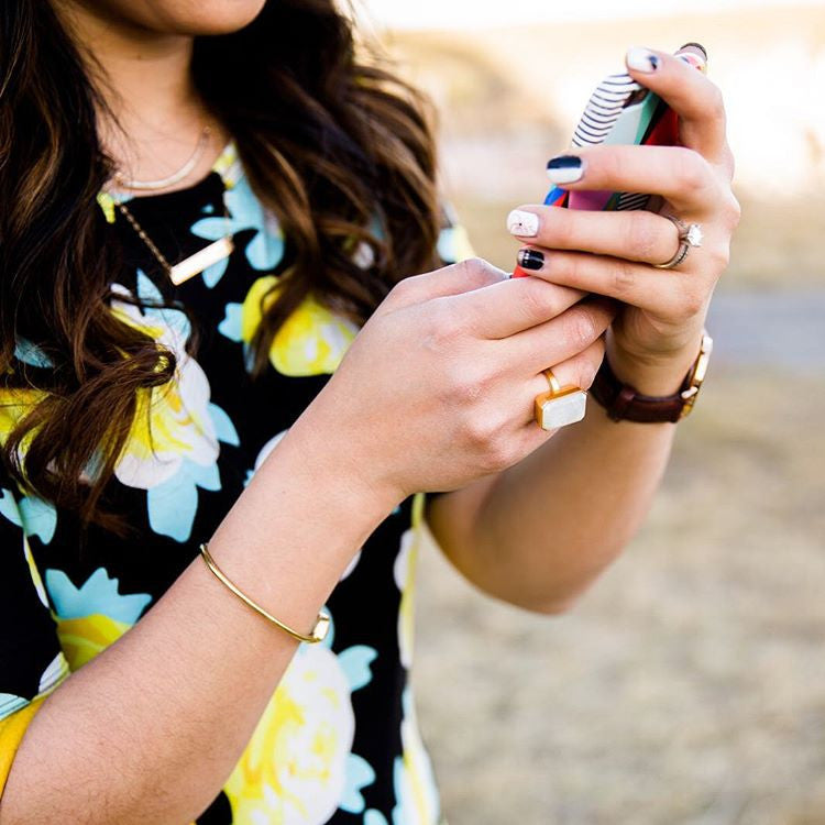 Calling All Smartphone Addicts: Are You Up For A Challenge?